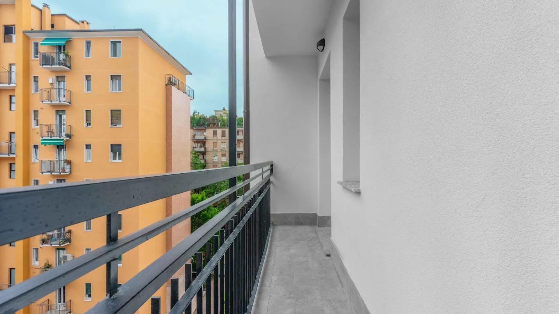 Apartament Stadio San Siro-Mico-City Life - Lux Sweet Home Mediolan